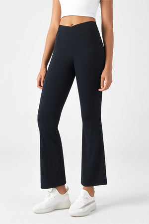 Saltum - Crossover Black Flare Legging with Inner Pocket