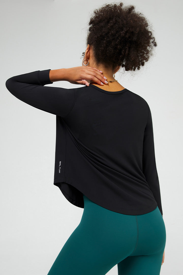 BreeLite™ V Neck Long Sleeve Top - SALTUM SPORTS