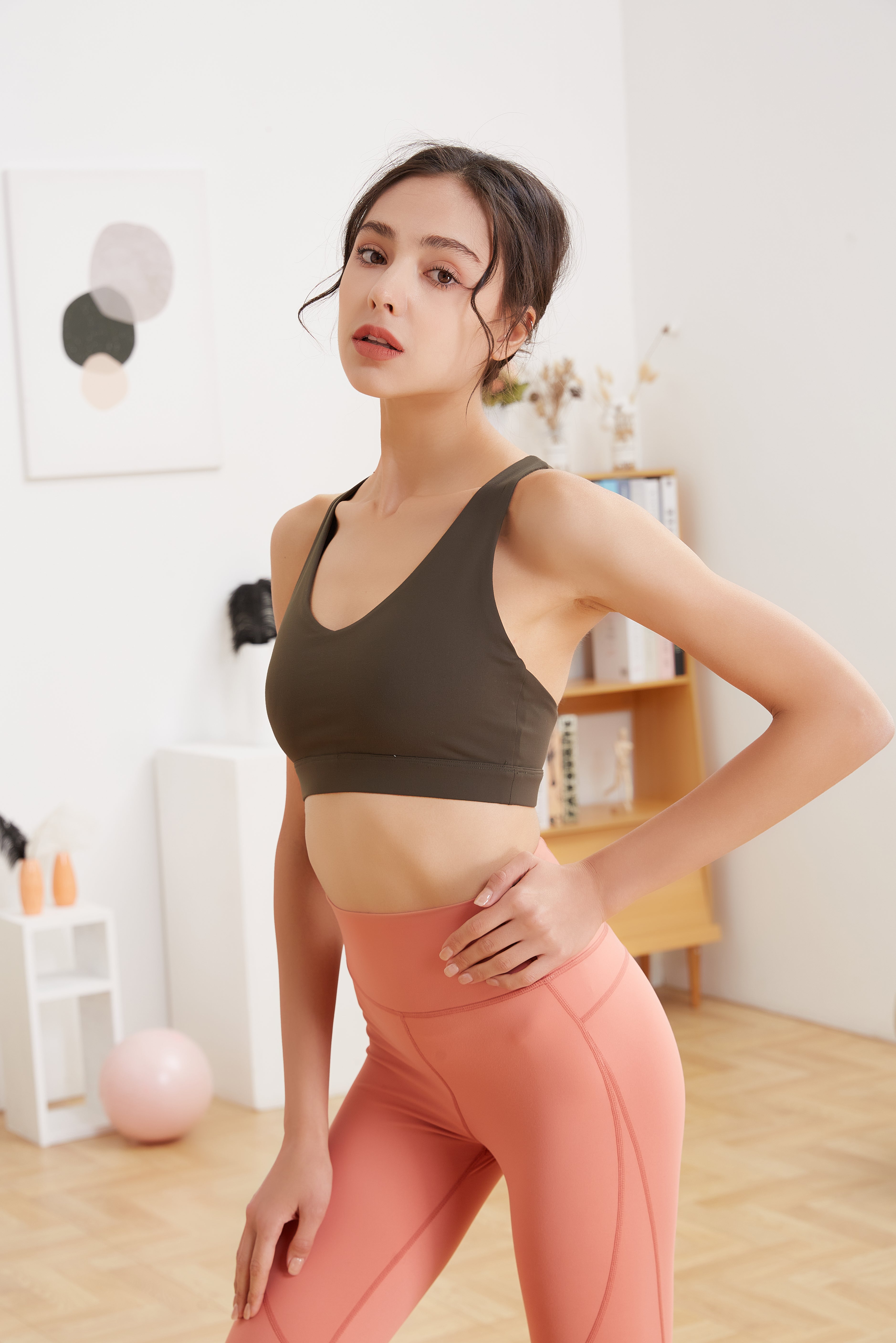 Woman Atrovirens athletic wear Yoga Bra Tops