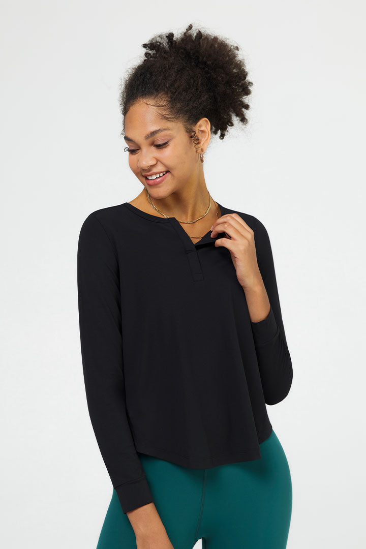 BreeLite™ V Neck Long Sleeve Top - SALTUM SPORTS