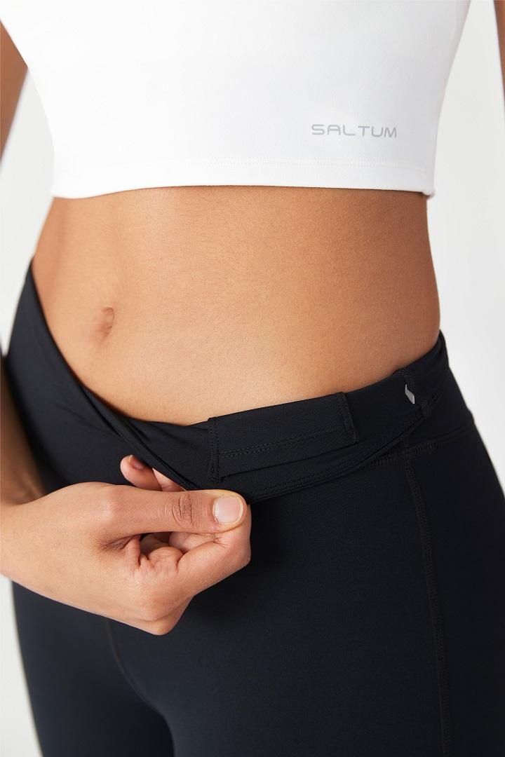 Saltum - Crossover Black Flare Legging with Inner PocketSaltumsports.com Saltum - CloudFleece™ Cropped Crew Pullover & Legging Set 7 8 leggings LULULemon ALO 