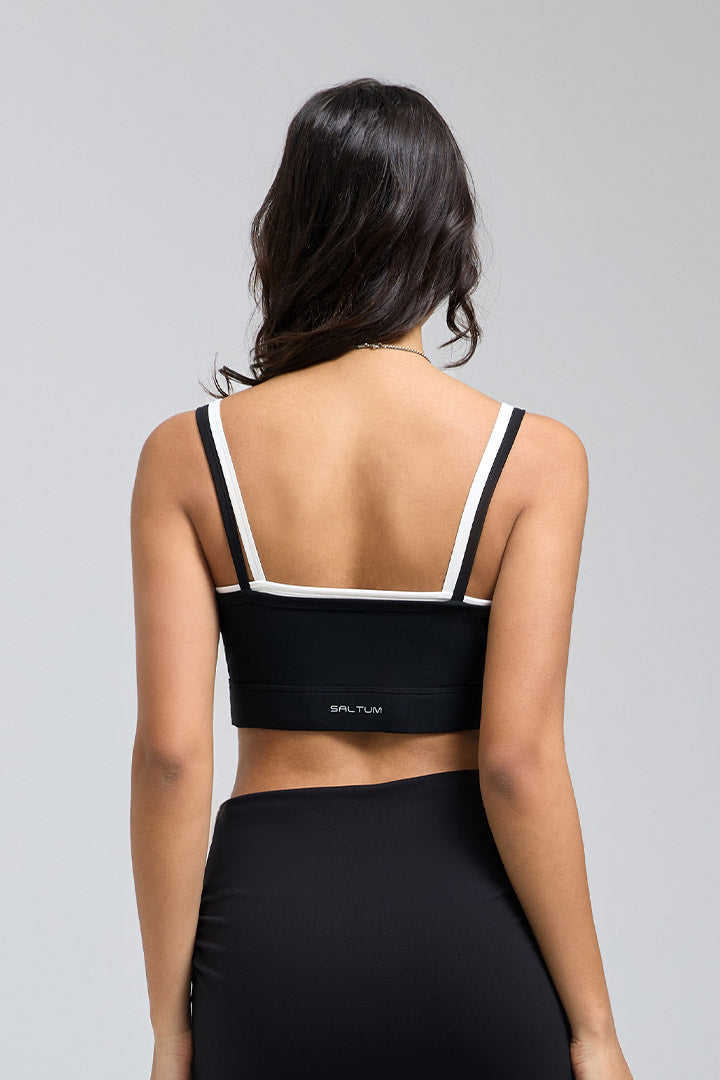 Streamlined Dress with sleeveless spaghetti strap