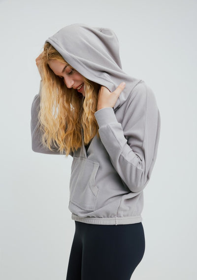Women's Hooded Workout Sweatshirt with Kangaroo Pockets - SALTUM SPORTS