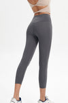 Basic High-Waisted Capri - SALTUM SPORTS