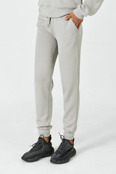AeroChic™ High-Rise Jogger - SALTUM SPORTS