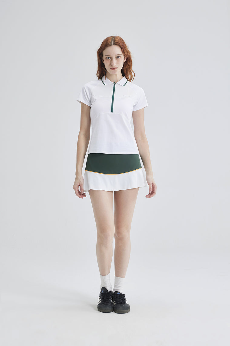 Cute sporty outfit idea for a soccer watch party
