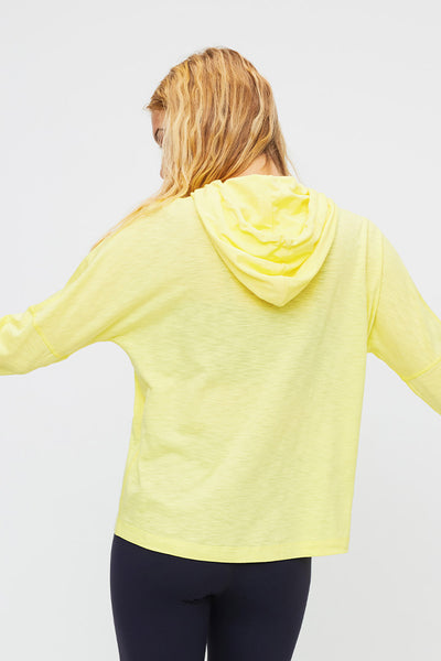 Lightweight Hooded Workout Sweatshirt - SALTUM SPORTS