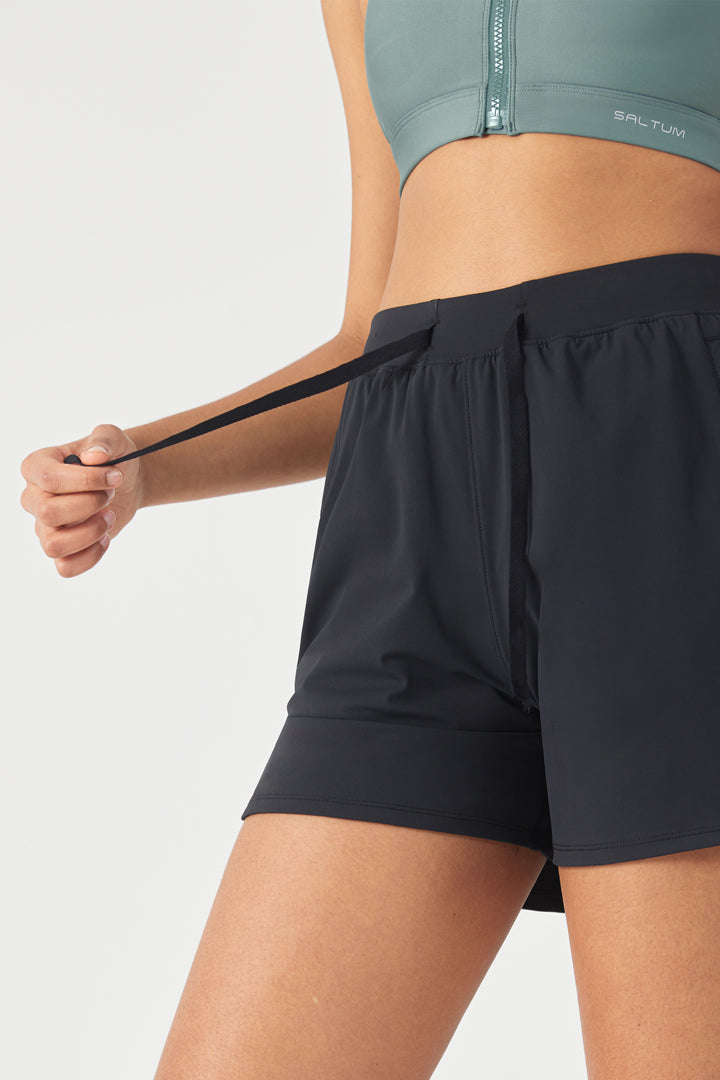 Women's Running Short with Zipper Pockets - SALTUM SPORTS