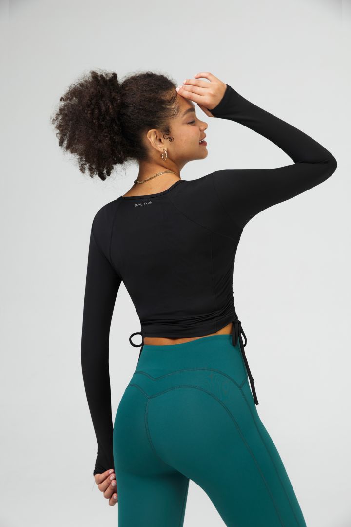 Long Sleeve Yoga Tops with Thumb Hole - SALTUM SPORTS