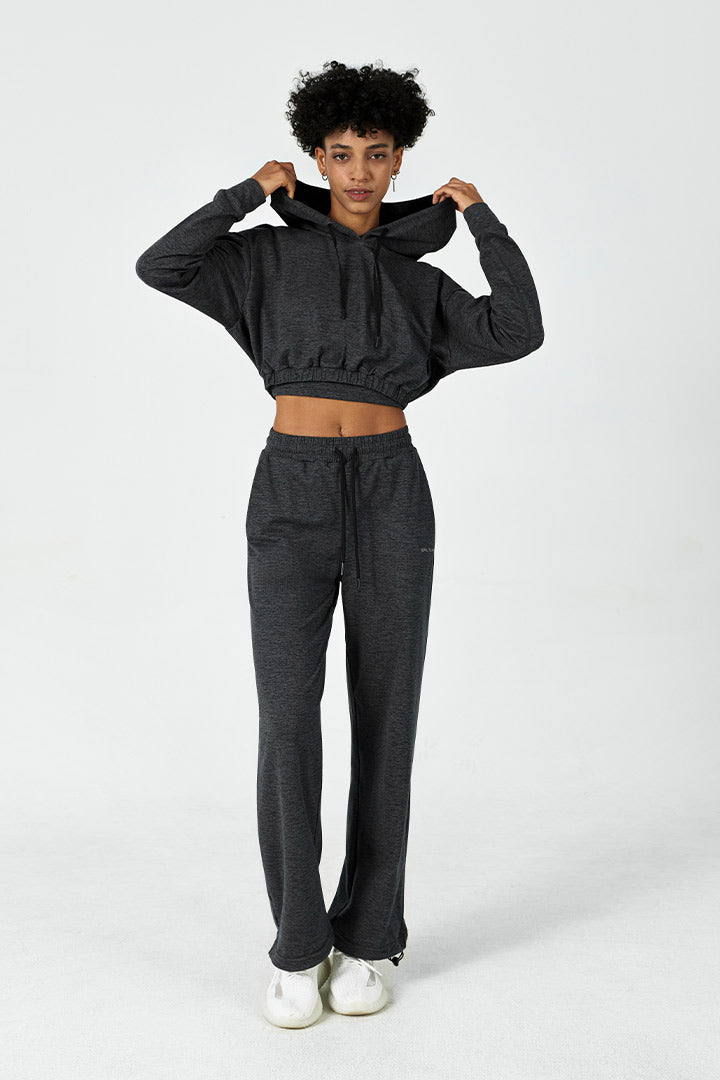 CloudFleece™ Cropped Hoodie & Wide Leg Sweatpant Set Saltum - Cropped Hoodie & Flare Legging Set Saltum - Cropped Pullover Hoodie saltumsports.com - alo - lululemon