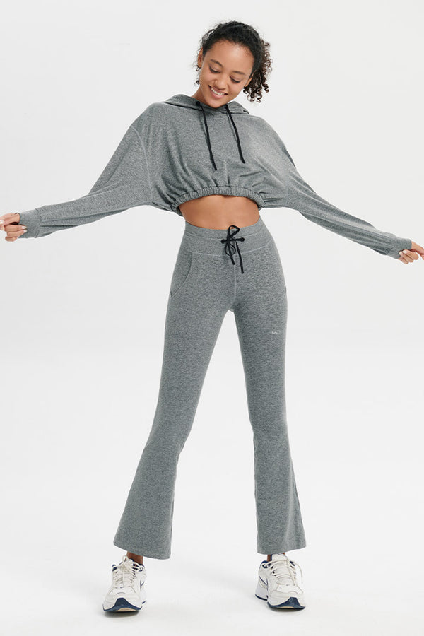 Saltum - Cropped Hoodie & Flare Legging Set Saltum - Cropped Pullover Hoodie saltumsports.com - alo - lululemon