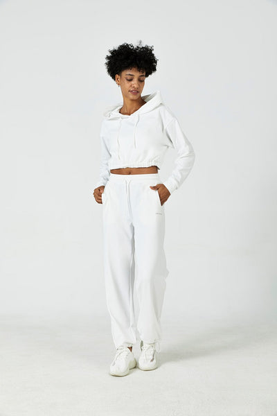 CloudFleece™ Cropped Hoodie & Wide Leg Sweatpant Set Saltum - Cropped Hoodie & Flare Legging Set Saltum - Cropped Pullover Hoodie saltumsports.com - alo - lululemon